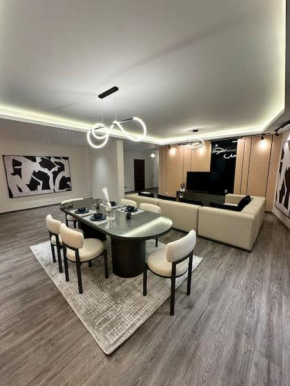 Signature Stays Serene Modern Apartment